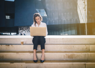 Snapdragon Super Chip Mounted on the Latest DSLR Photo Cameras